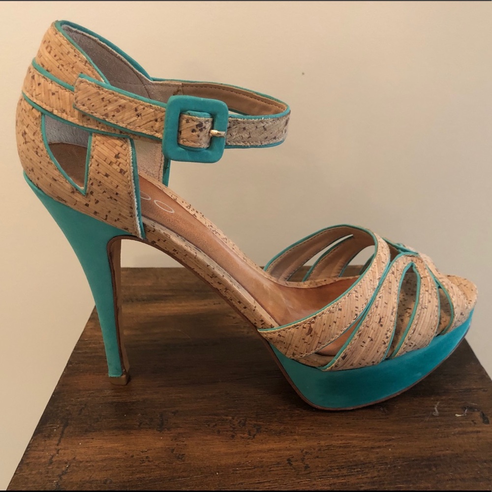 Aldo barely worn teal heeled sandals